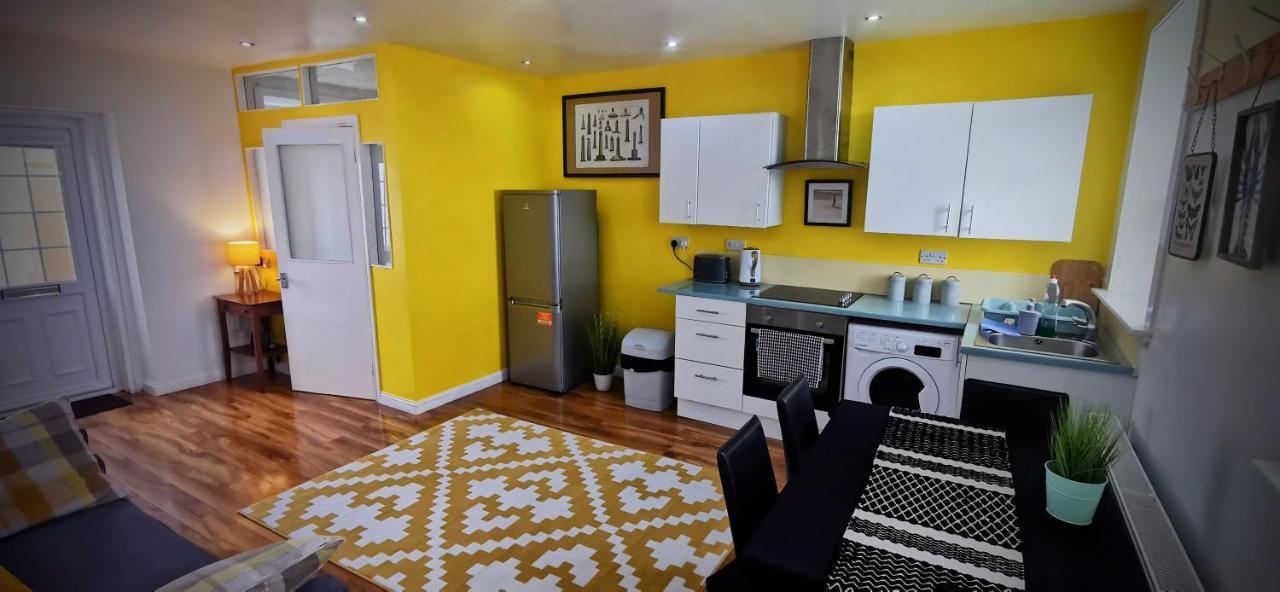 Appartement Strathy Point Lighthouse Extérieur photo